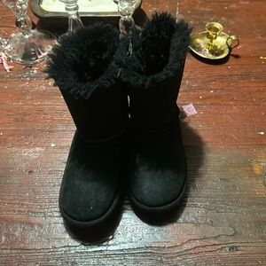 Uggs size 13
